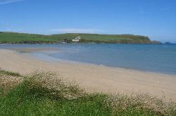 padstow beach guide - hawkers cove image